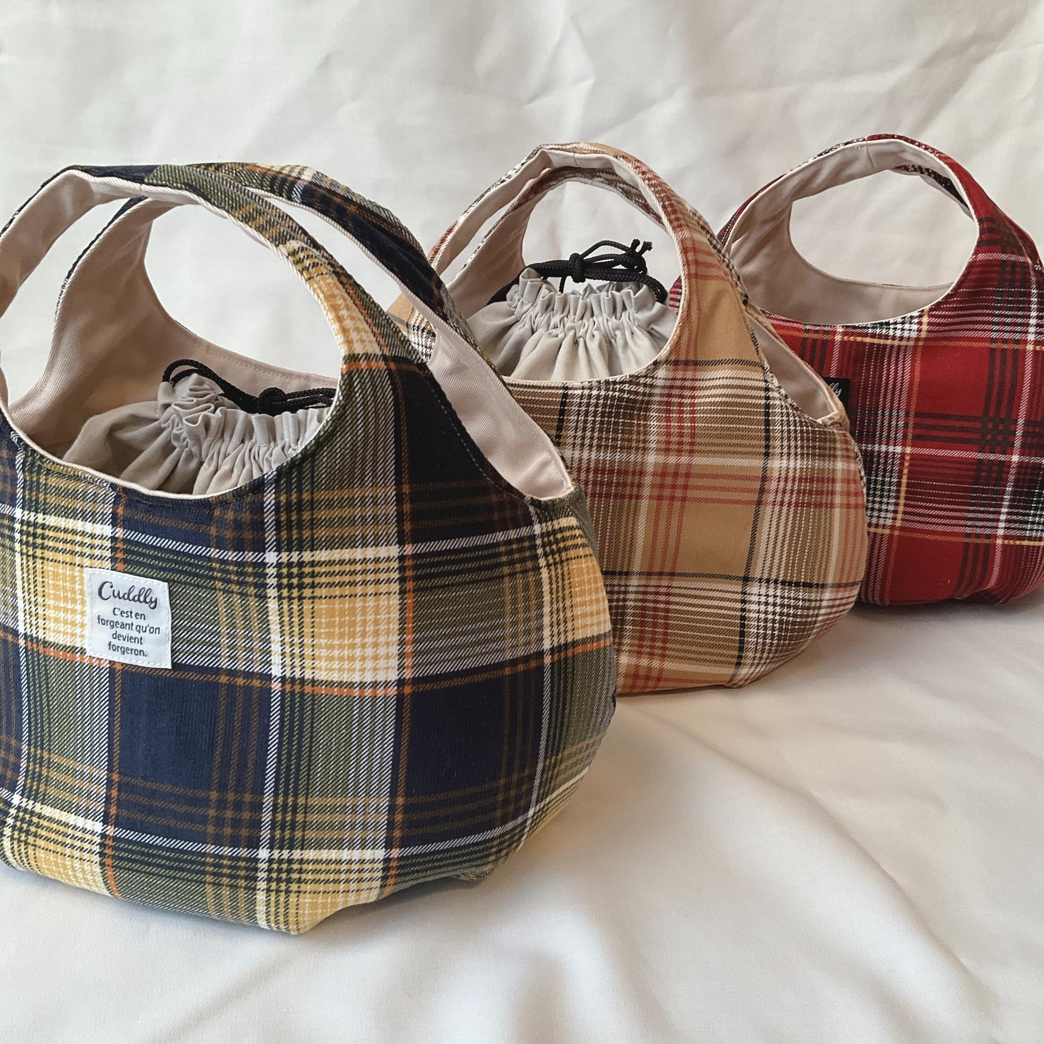 コーデュロイの小さなころりんバッグ　Sサイズ　中身が見えないのが嬉しい | 10枚目