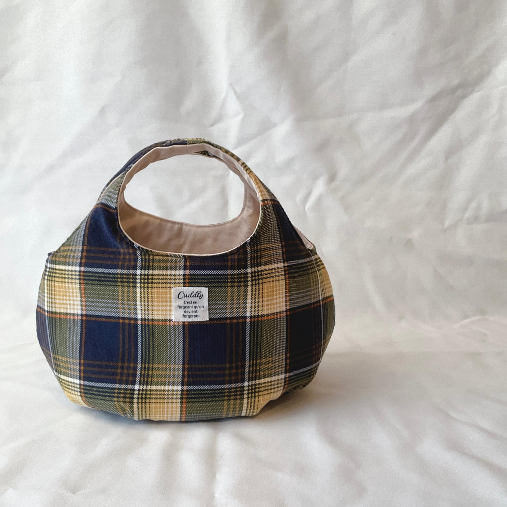 コーデュロイの小さなころりんバッグ　Sサイズ　中身が見えないのが嬉しい | 3枚目