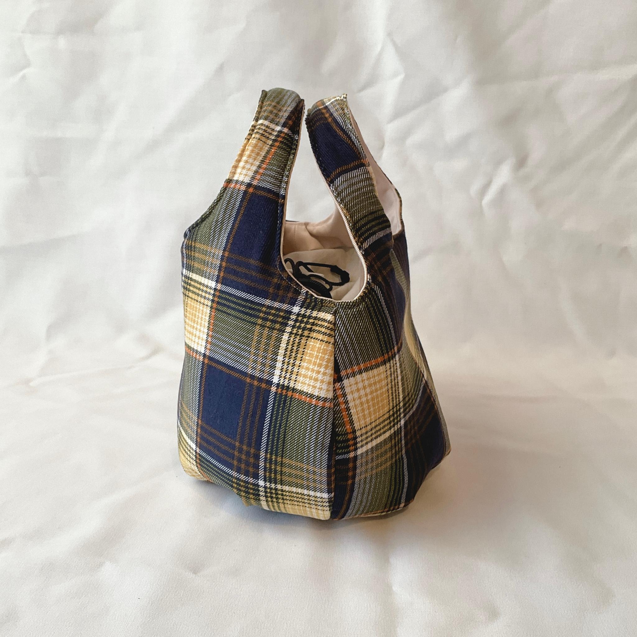 コーデュロイの小さなころりんバッグ　Sサイズ　中身が見えないのが嬉しい | 4枚目