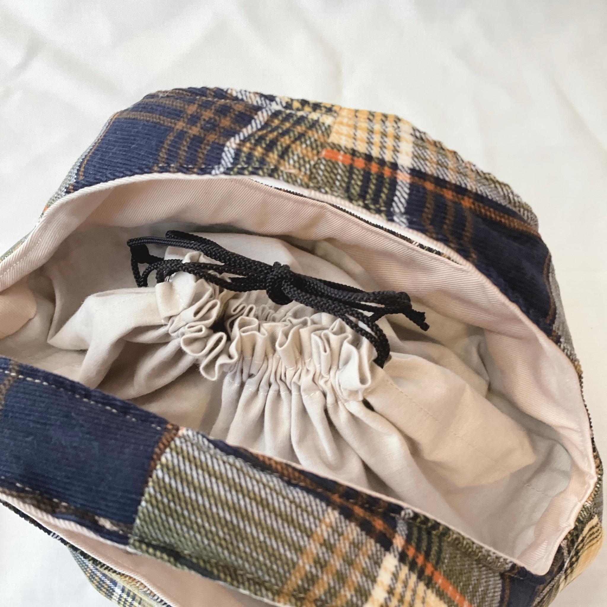 コーデュロイの小さなころりんバッグ　Sサイズ　中身が見えないのが嬉しい | 9枚目