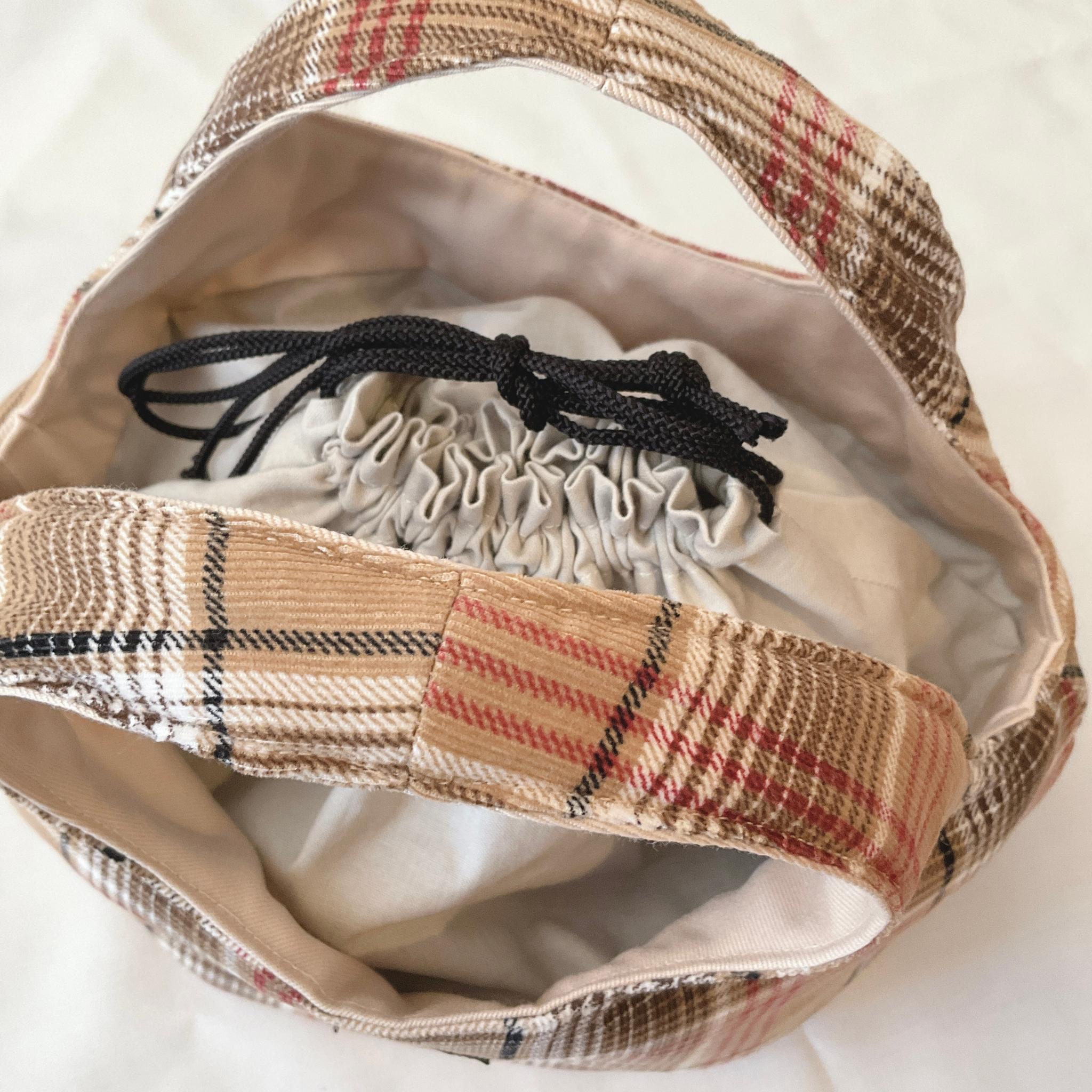 コーデュロイの小さなころりんバッグ　Sサイズ　中身が見えないのが嬉しい | 10枚目