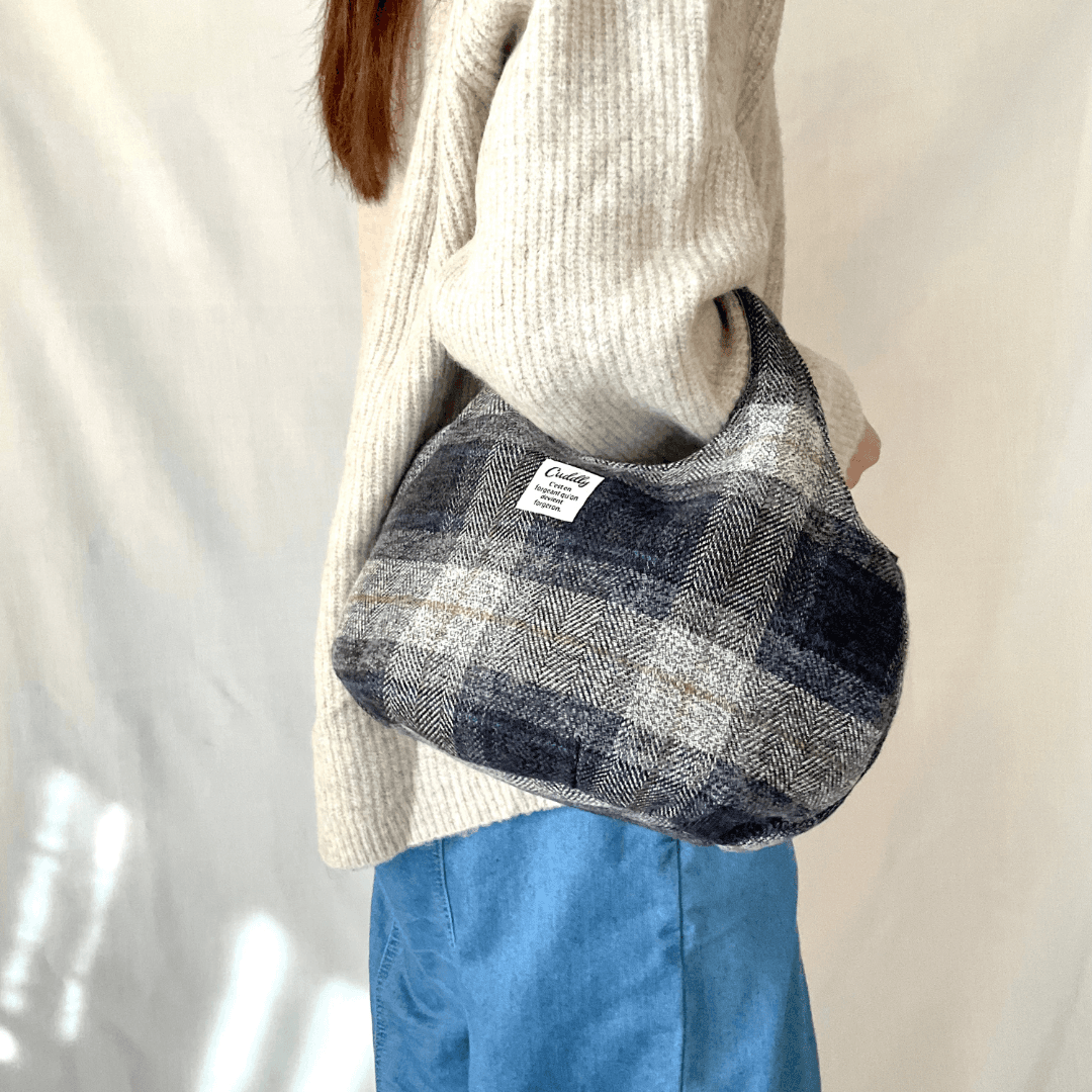コーデュロイの小さなころりんバッグ　Sサイズ　中身が見えないのが嬉しい | 14枚目