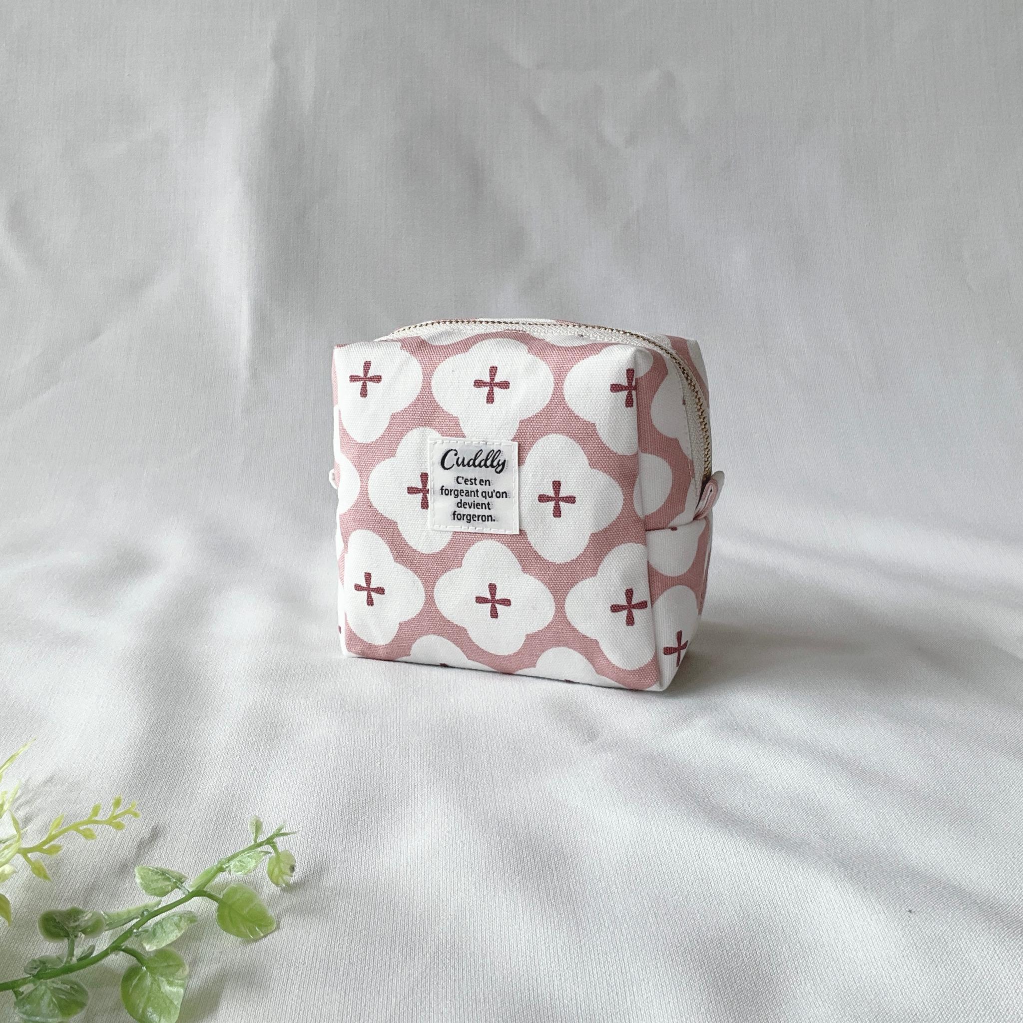 ましかくポーチ／毎日バッグに入れたくなる、小さなお気に入り