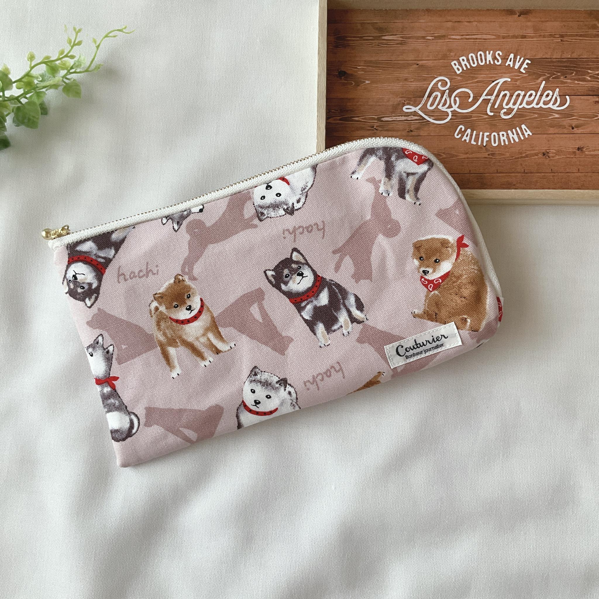 お薬手帳が入るL字ファスナーのポーチ お薬手帳 通帳ケース フラットポーチ マスクポーチ 犬 いぬ