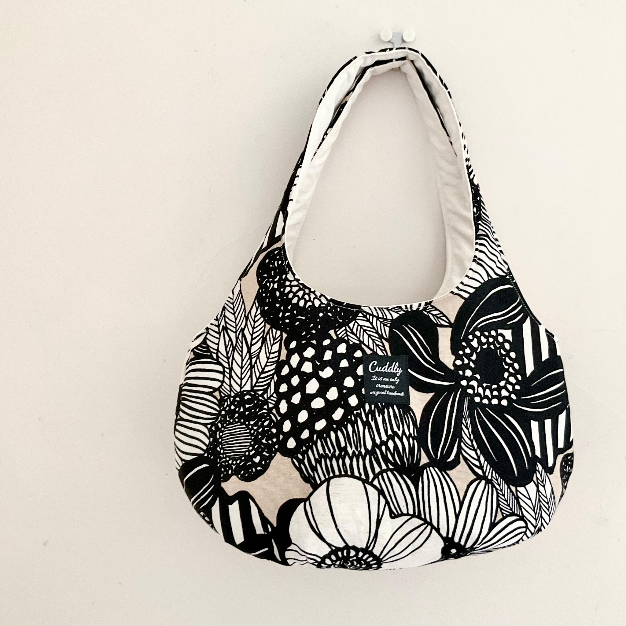 ころりんバッグ　Mサイズ　トートバッグ　ショルダーバッグ　丸い　大きめ　北欧　ブラウン　茶1枚目の画像