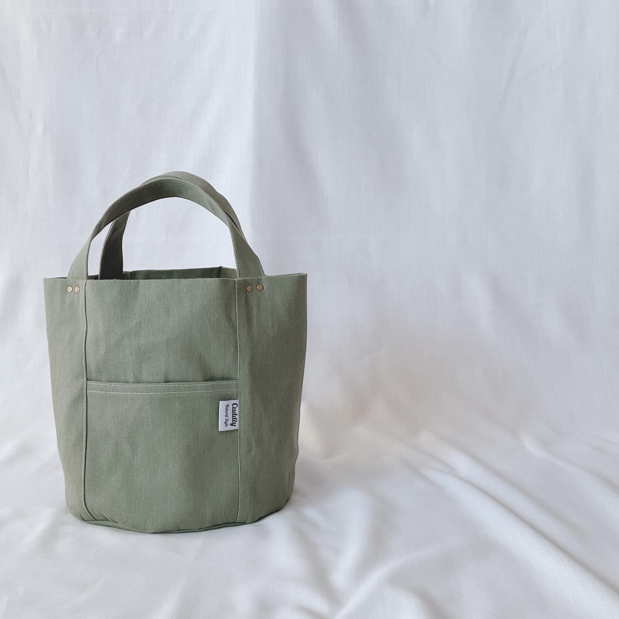 １点もの　自立して便利！　丸い底のトートバッグ