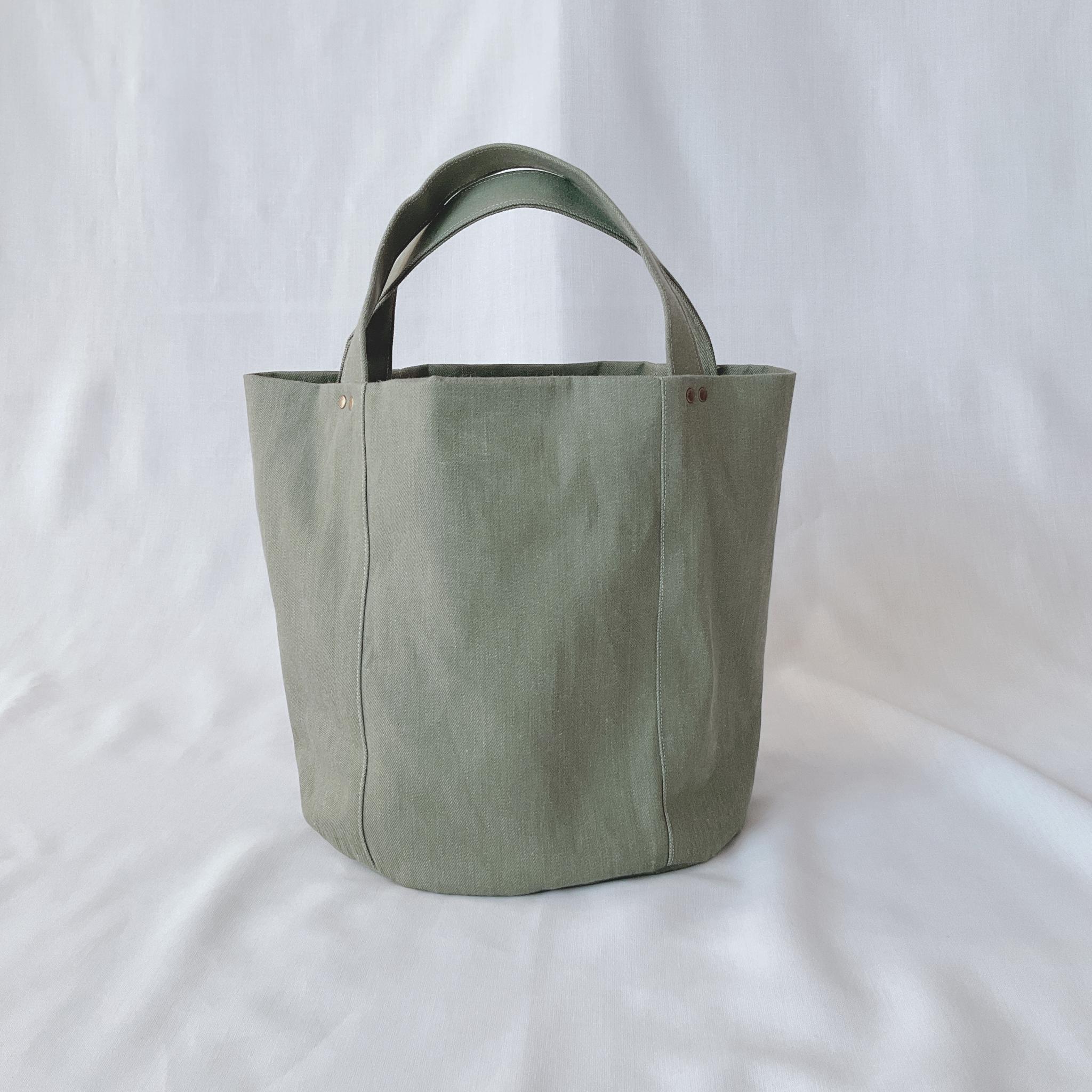 １点もの　自立して便利！　丸い底のトートバッグ | 4枚目