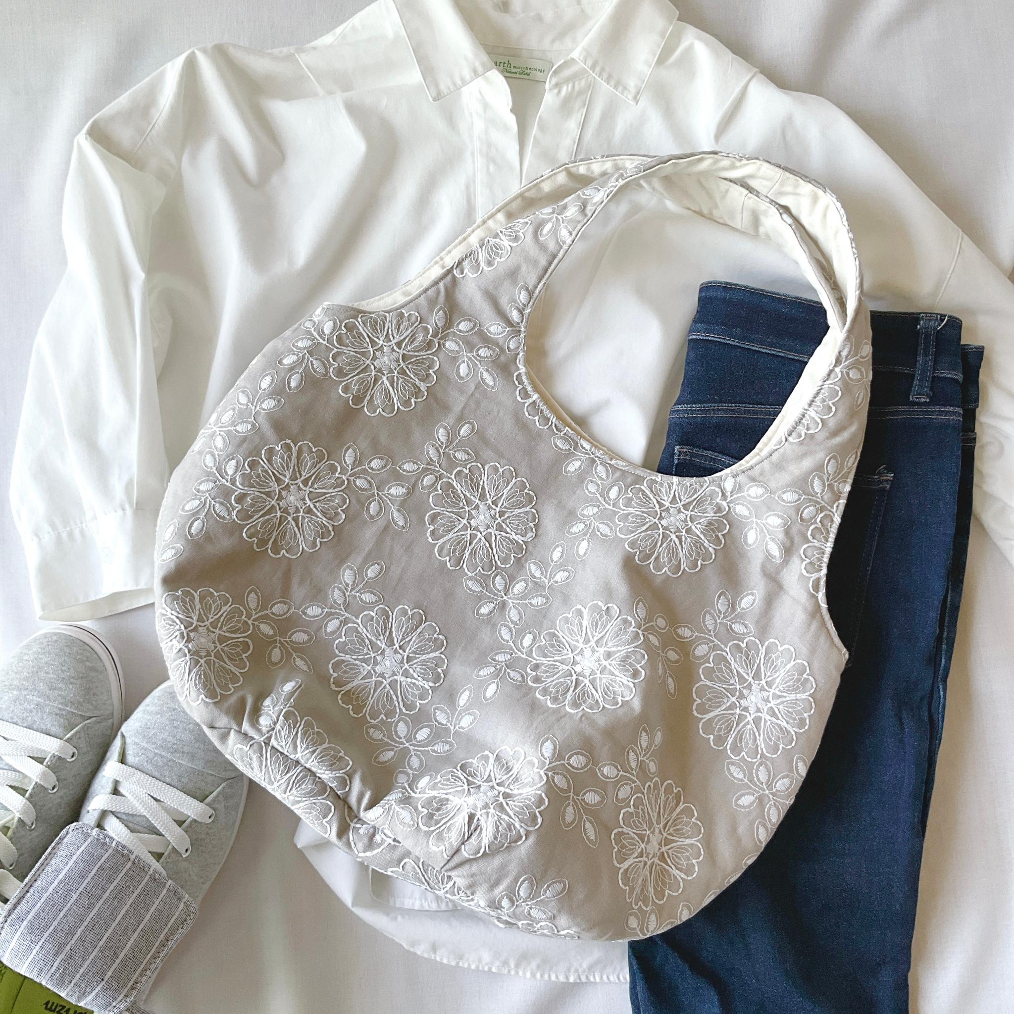 1点もの！ ころりんバッグ　Ｌサイズ　ショルダー　トートバッグ　　ざっくり　軽い　大容量　刺繍 | 2枚目