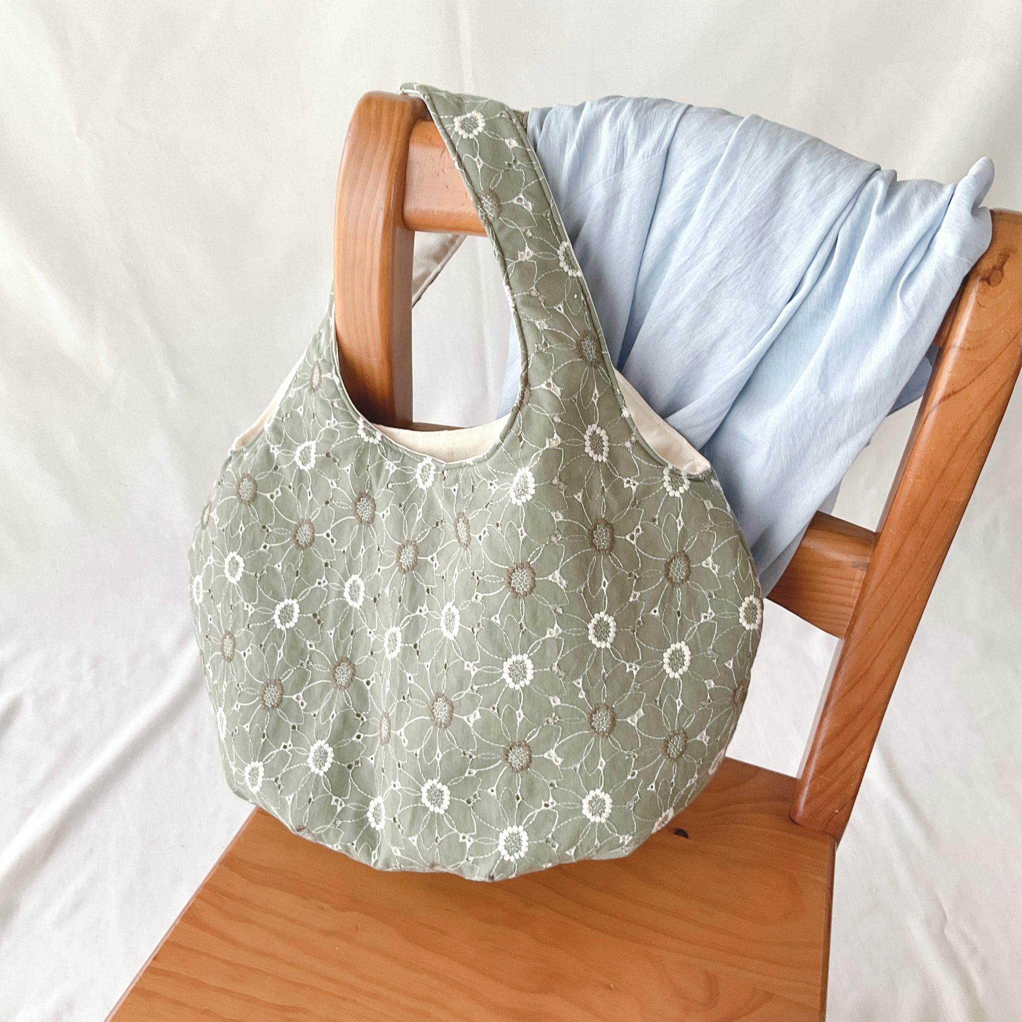 自立する花柄刺繍のころりんバッグ　Lサイズ｜毎日使いたくなる軽さと形 | 6枚目