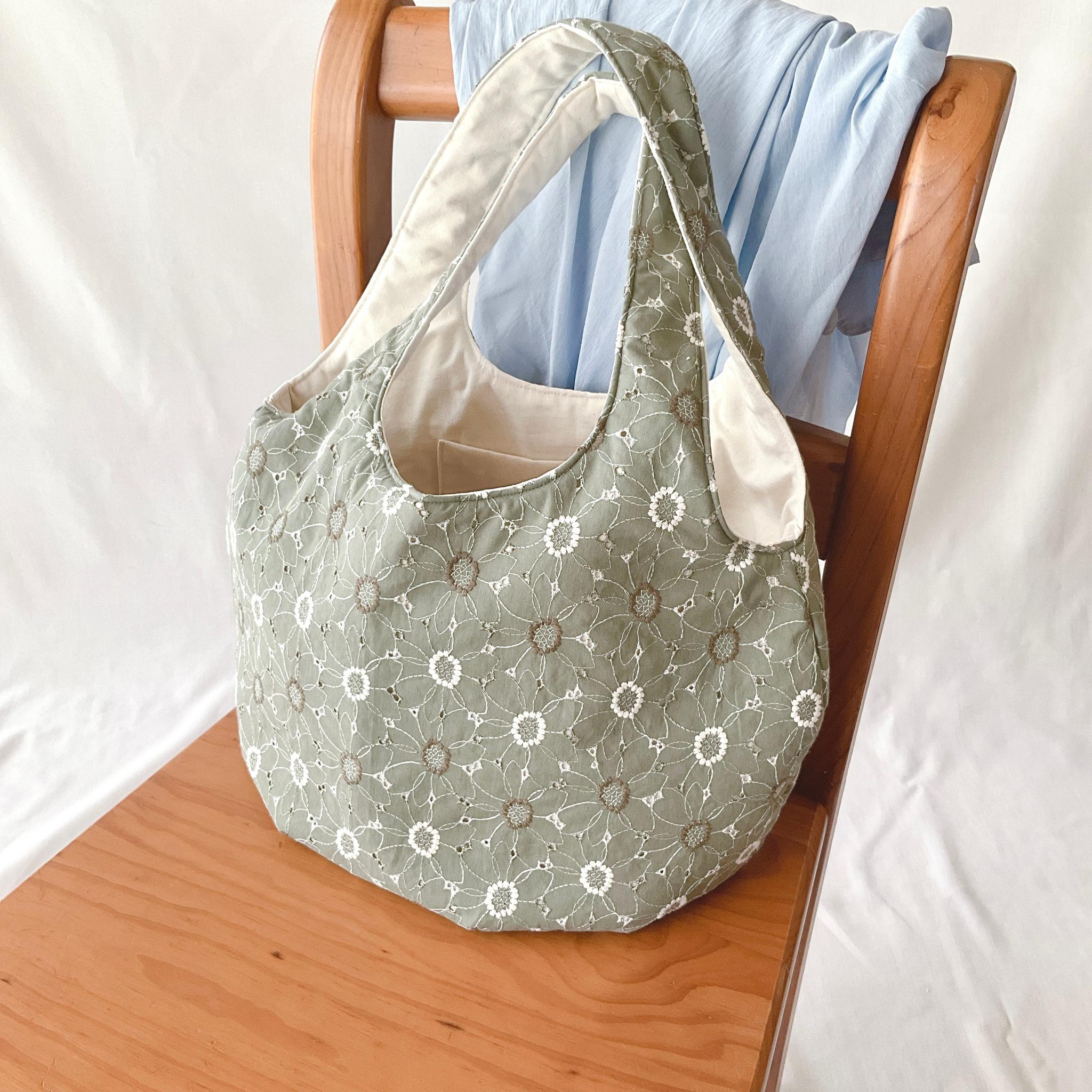 自立する花柄刺繍のころりんバッグ　Lサイズ｜毎日使いたくなる軽さと形 | 10枚目