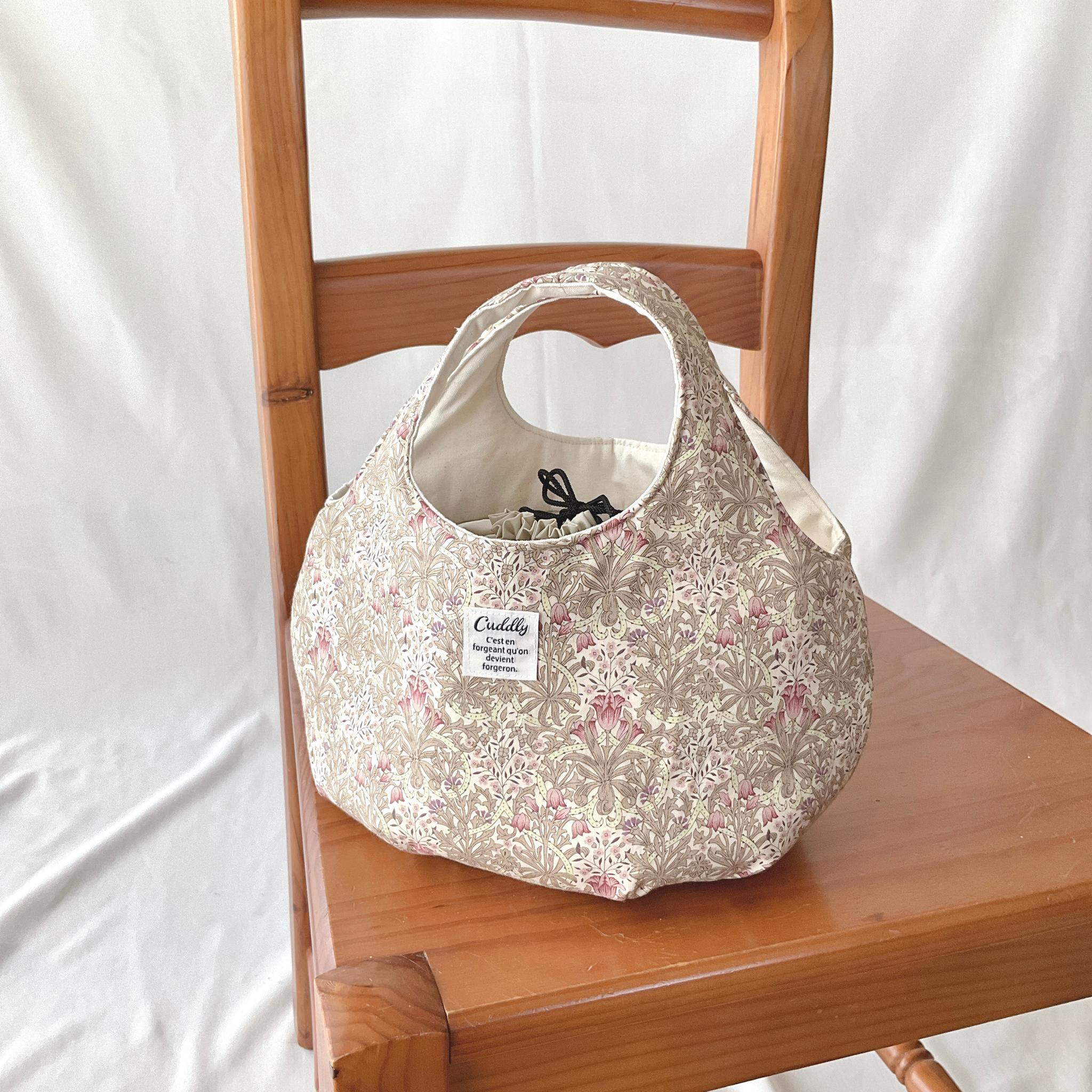 花柄の小さなころりんバッグ　Sサイズ　中身が見えないのが嬉しい | 10枚目