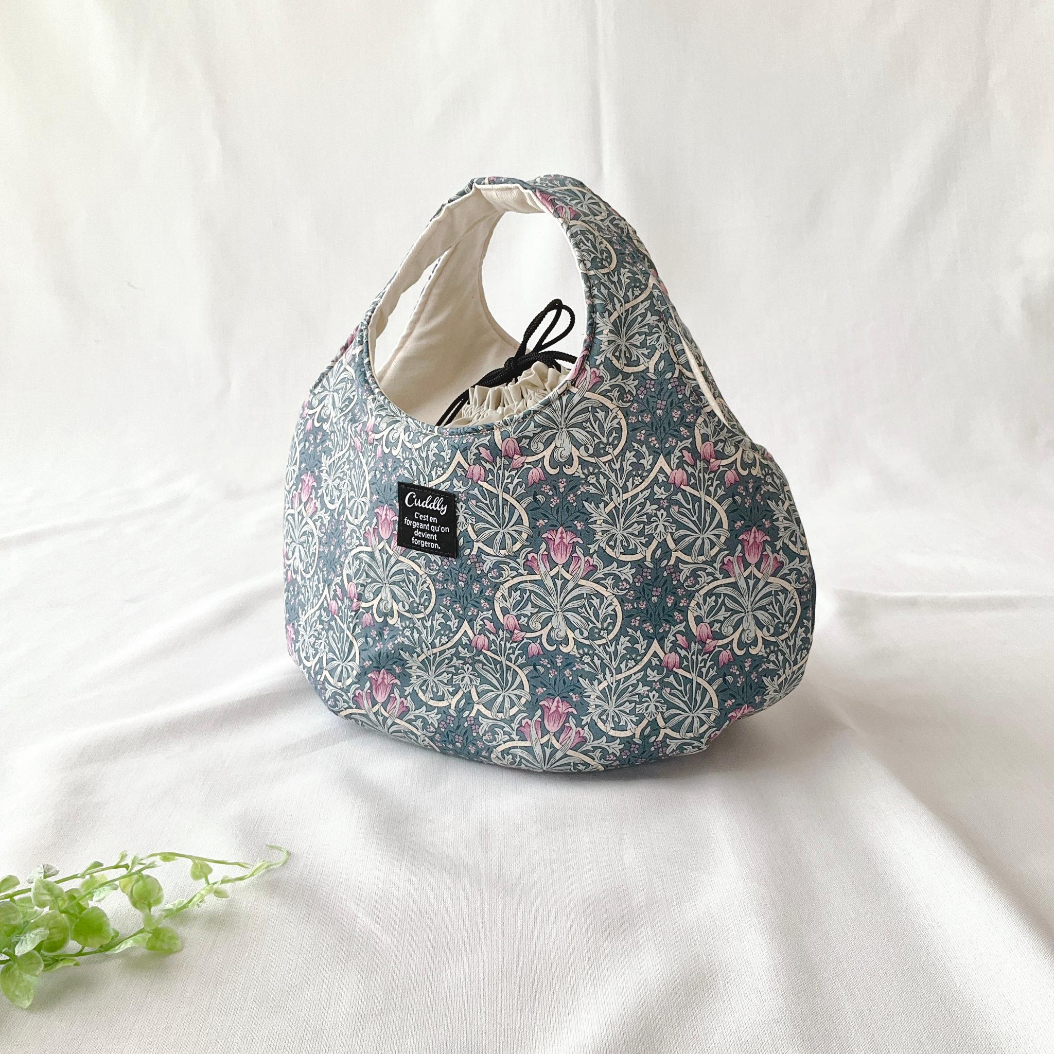 花柄の小さなころりんバッグ　Sサイズ　中身が見えないのが嬉しい | 2枚目