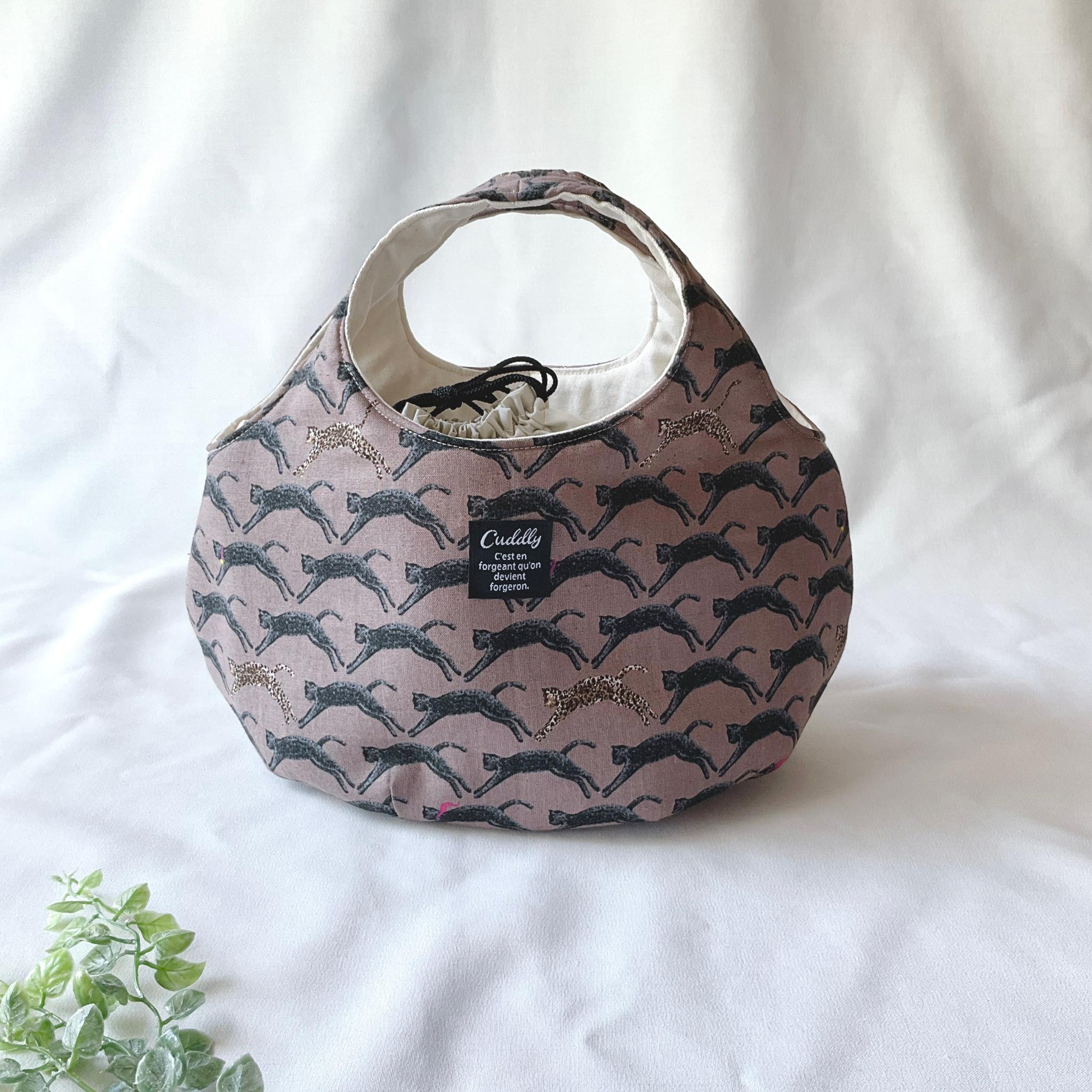 ヒョウ柄の小さなころりんバッグ　Sサイズ　ブラウン　中身が見えないのが嬉しい | 2枚目