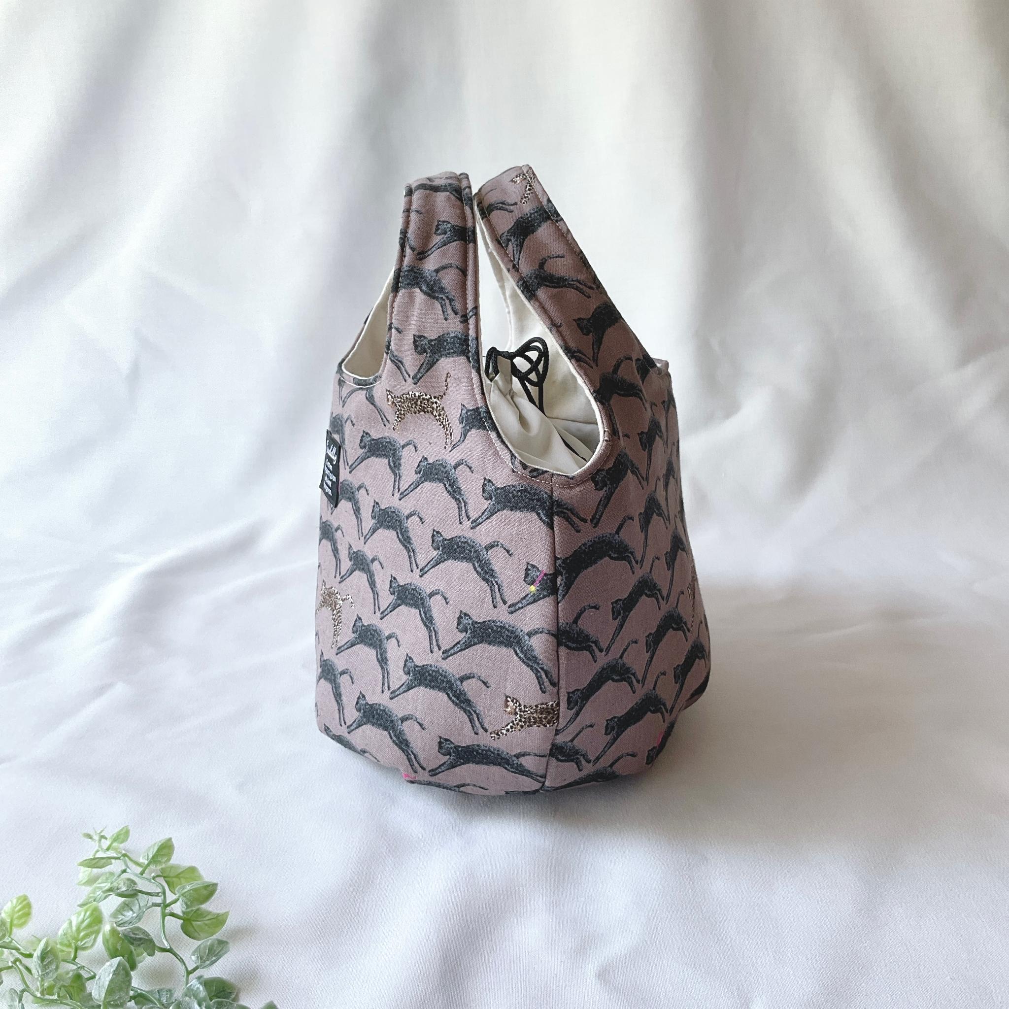 ヒョウ柄の小さなころりんバッグ　Sサイズ　ブラウン　中身が見えないのが嬉しい | 6枚目