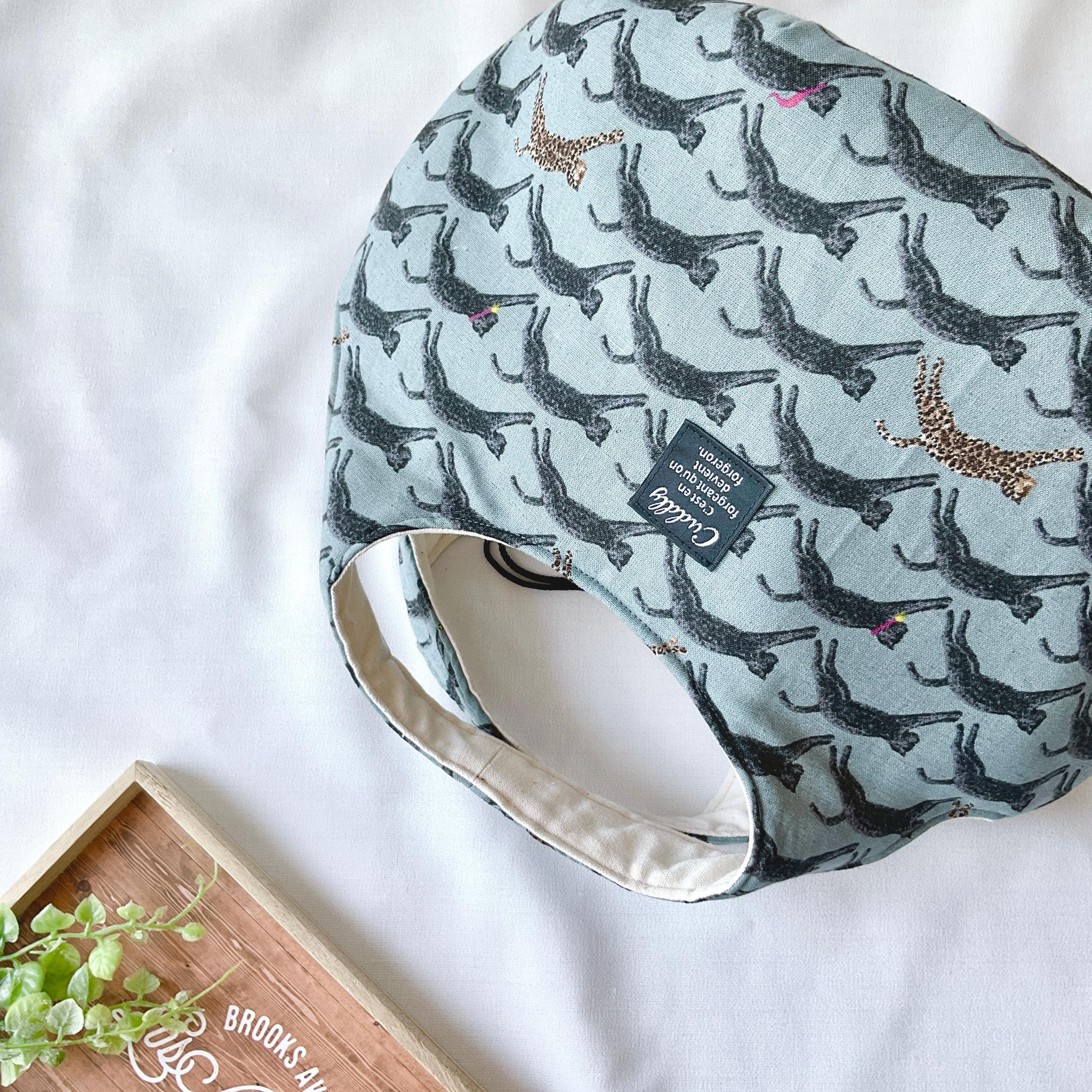 ヒョウ柄の小さなころりんバッグ　Sサイズ　ブルー　中身が見えないのが嬉しい | 3枚目