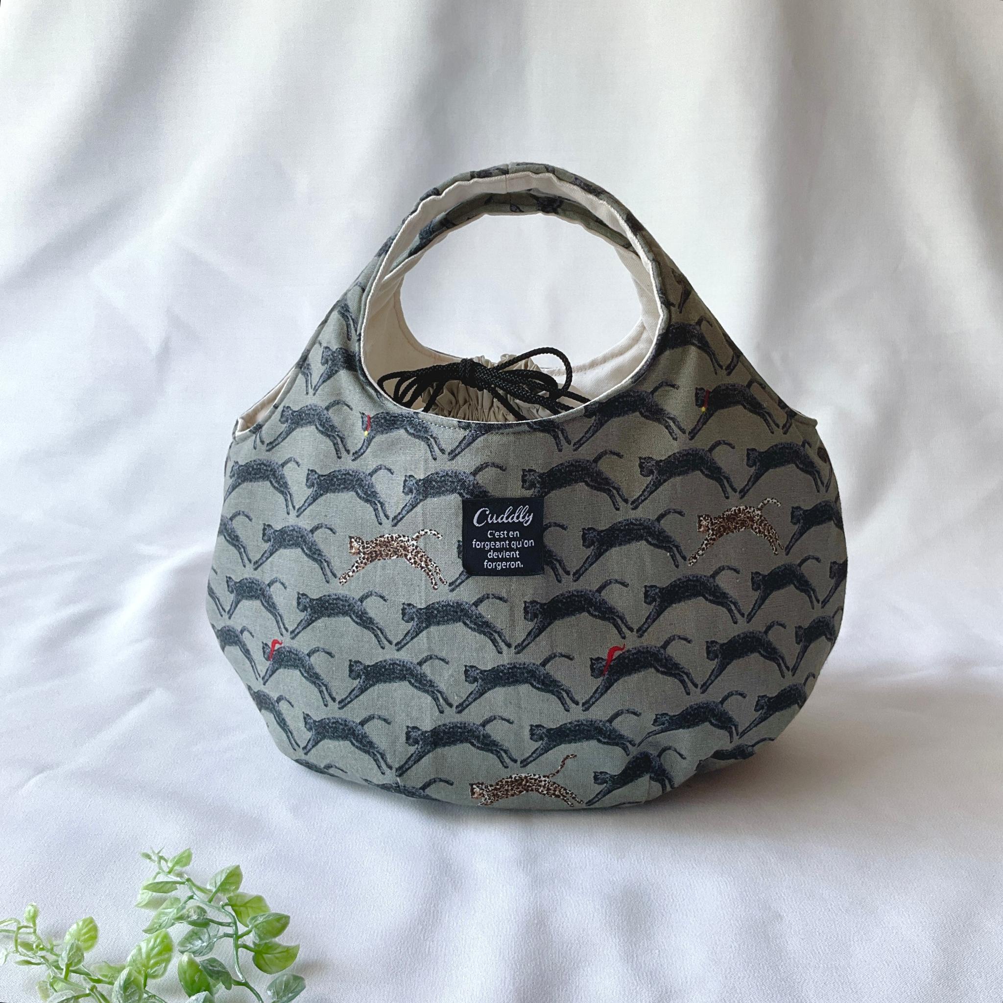 ヒョウ柄の小さなころりんバッグ　Sサイズ　グリーン　中身が見えないのが嬉しい | 3枚目