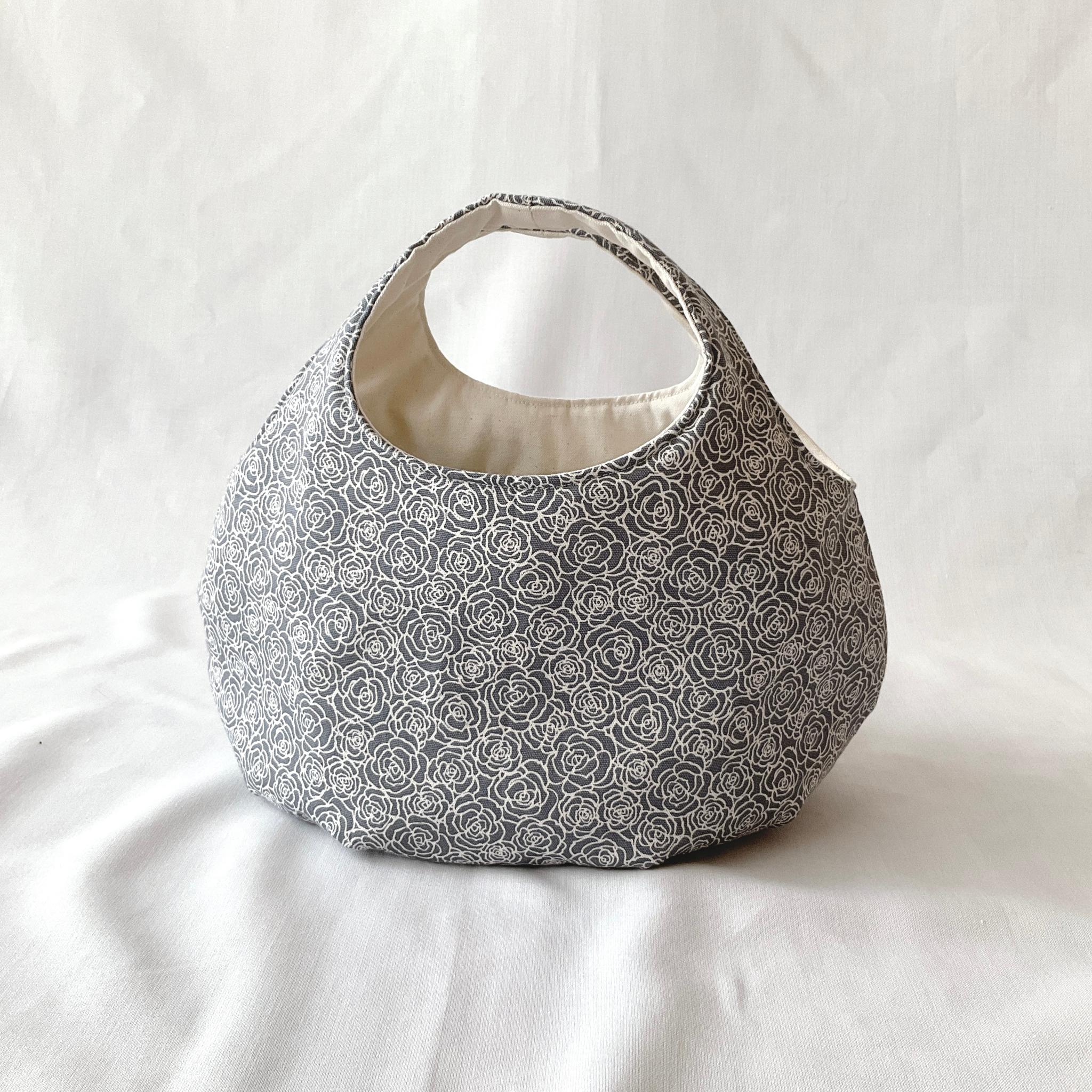 花柄の小さなころりんバッグ　Sサイズ　中身が見えないのが嬉しい | 6枚目