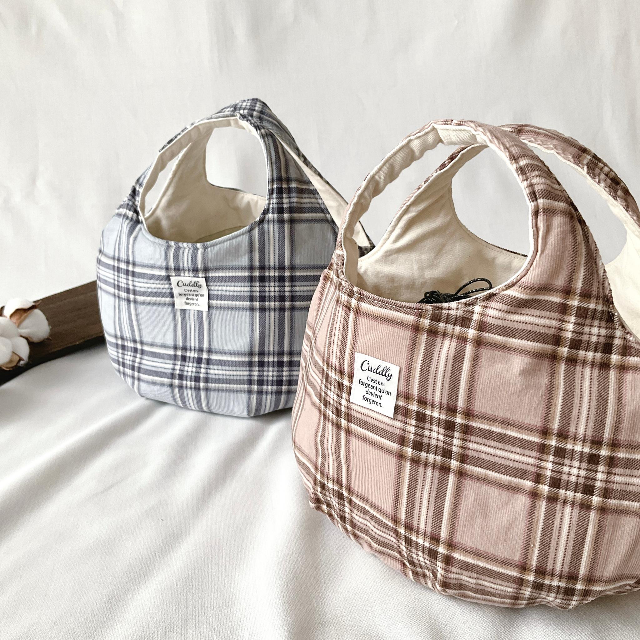 コーデュロイの小さなころりんバッグ　Sサイズ　中身が見えないのが嬉しい | 10枚目