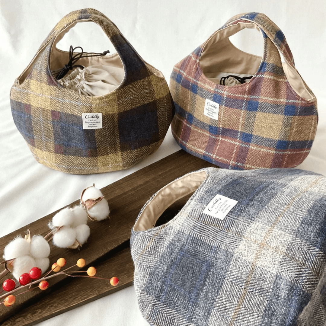 コットンツイードの小さなころりんバッグ　Sサイズ　中身が見えないのが嬉しい　ダークブラウン | 6枚目